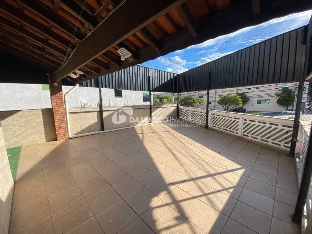 Sobrado comercial com moradia / local ótimo na Av. Presidente Kennedy - SCSul