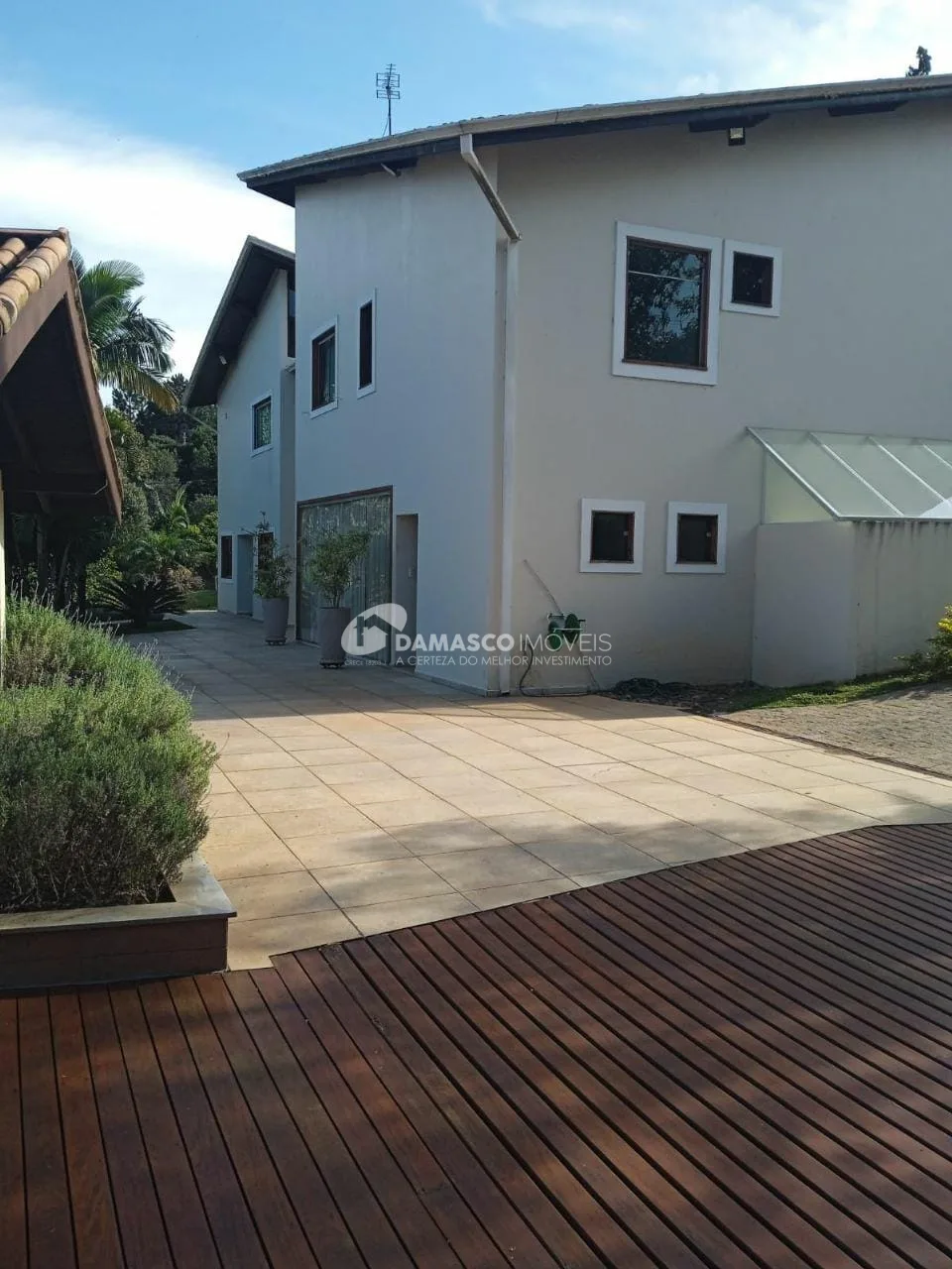 Casa à venda 3 Quartos, 3 Suites, 450M², Avenida Estrutural Leste, Ibiúna - SP