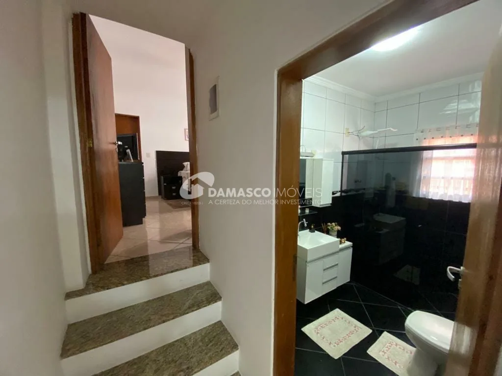 Casa à venda 2 Quartos, 1 Suite, 2 Vagas, 178M², Campestre, Santo André - SP