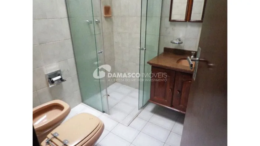 Sobrado à venda 3 Quartos, 1 Suite, 4 Vagas, Butantã, São Paulo - SP