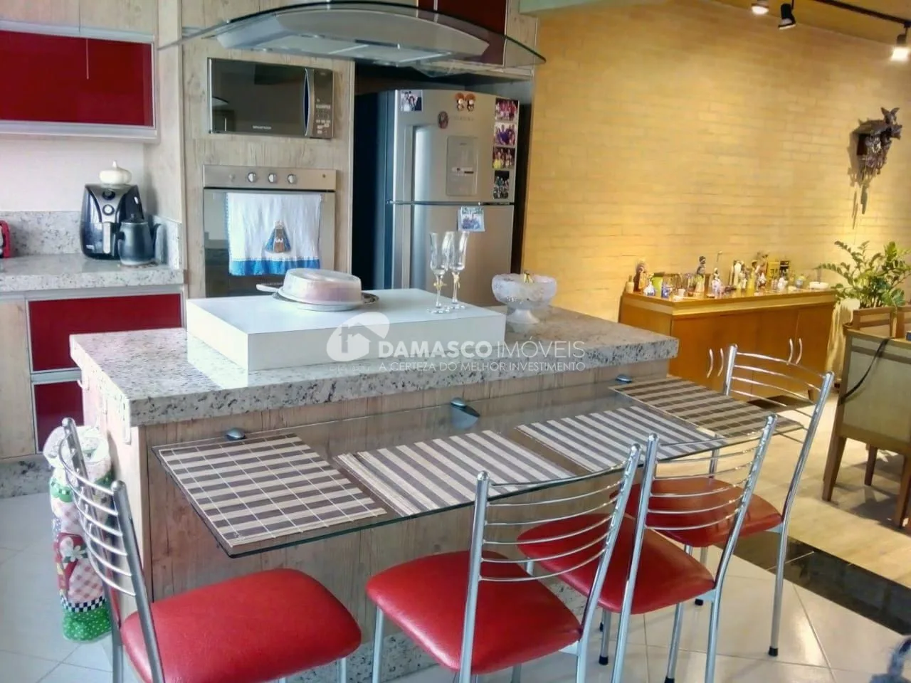 Sobrado à venda 3 Quartos, 3 Suites, 6 Vagas, 390M², Santa Maria, São Caetano do Sul - SP