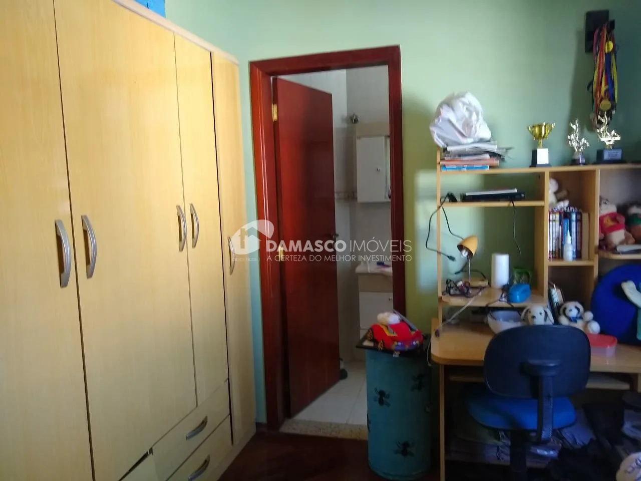 Sobrado à venda 3 Quartos, 3 Suites, 5 Vagas, 250M², Osvaldo Cruz, São Caetano do Sul - SP