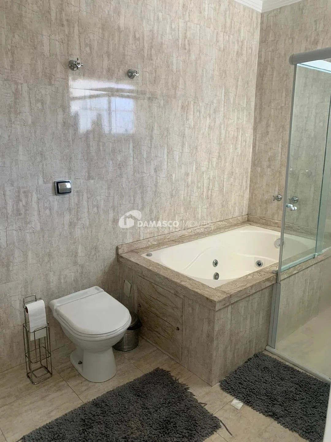Sobrado à venda 4 Quartos, 2 Suites, 4 Vagas, 360M², Barcelona, São Caetano do Sul - SP