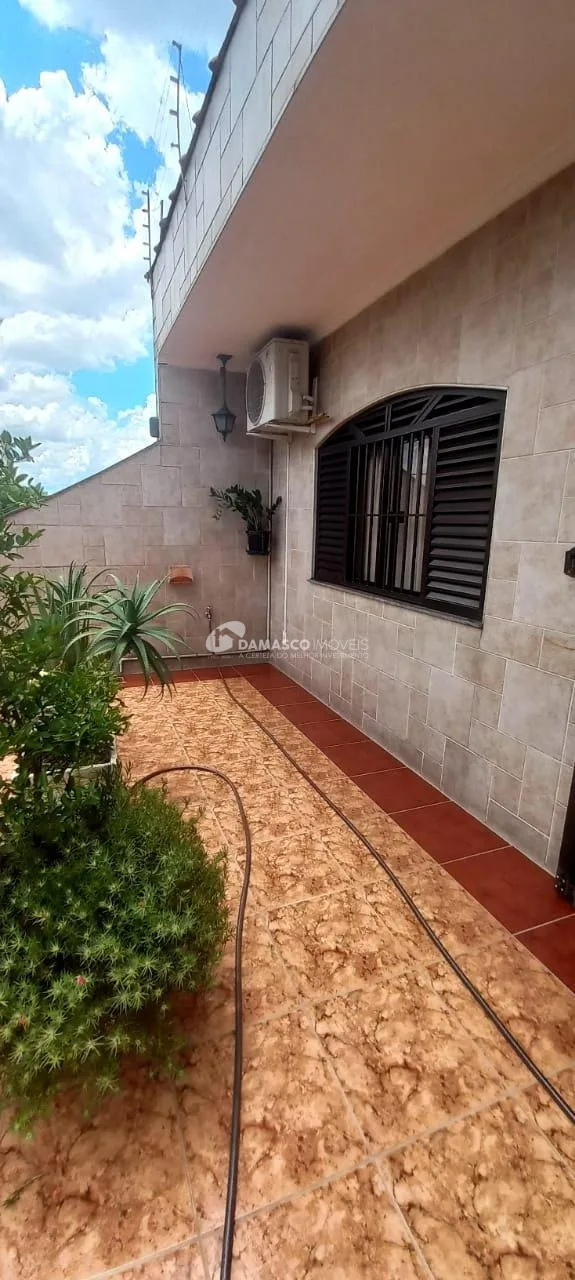 Sobrado à venda 3 Quartos, 1 Suite, 4 Vagas, 280M², Barcelona, São Caetano do Sul - SP
