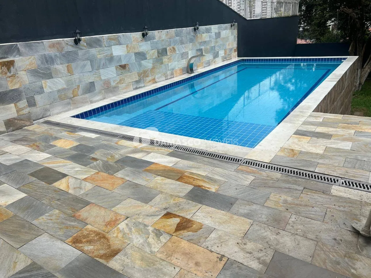 Sobrado à venda 4 Quartos, 3 Suites, 6 Vagas, 480M², Cerâmica, São Caetano do Sul - SP