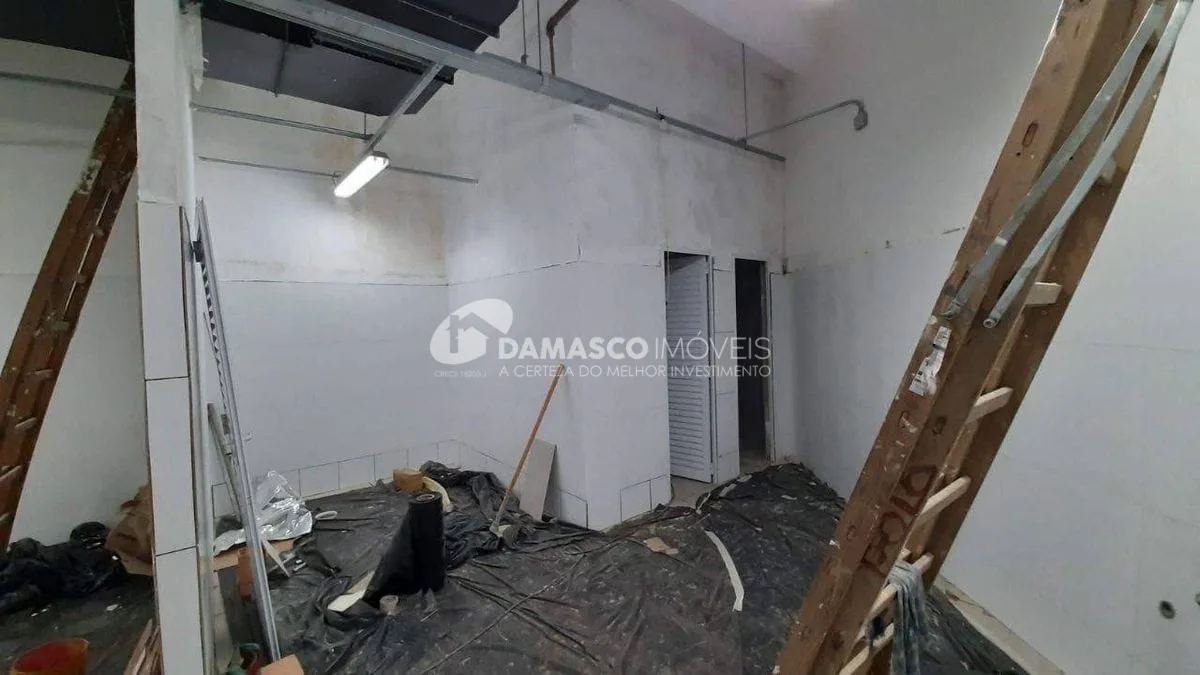 Prédio Residencial e Comercial no Bairro Santa Maria em Santo André