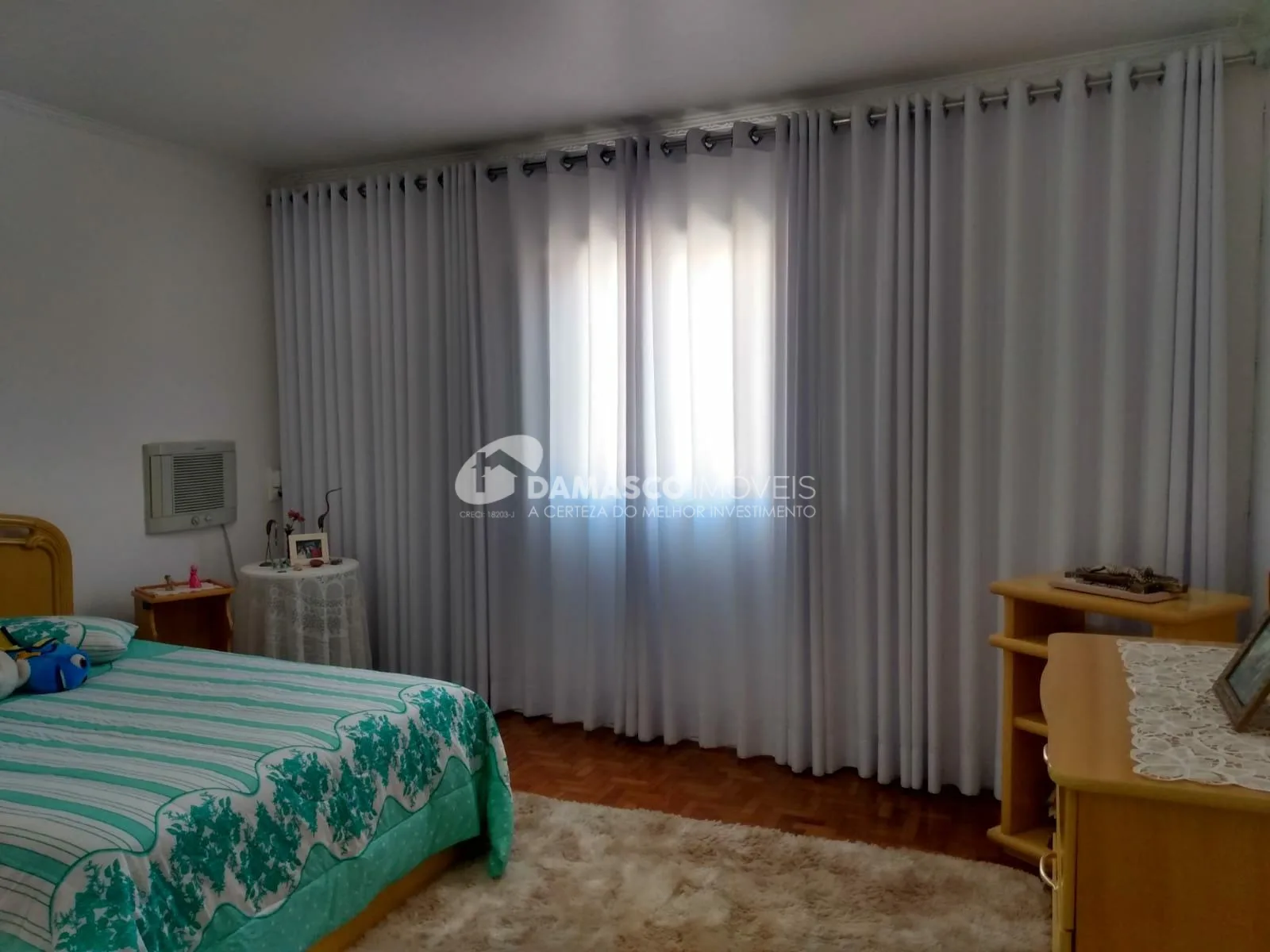 Sobrado à venda 4 Quartos, 1 Suite, 5 Vagas, 251M², Olímpico, São Caetano do Sul - SP