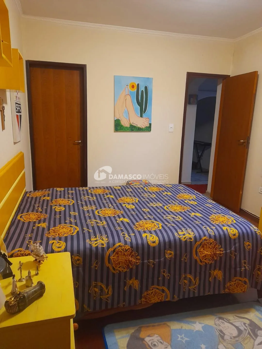 Sobrado à venda 4 Quartos, 2 Suites, 3 Vagas, 210M², Parque Tomas Saraiva, São Paulo - SP