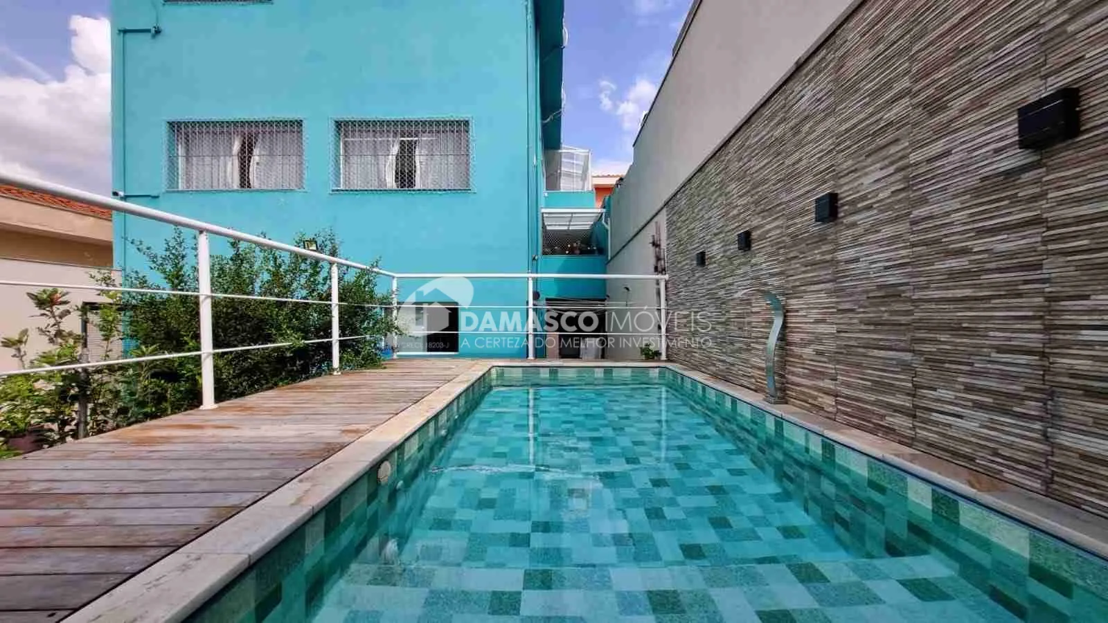 Casa de alto padrão à venda no Osvaldo Cruz | 442 m² | 3 dormitórios | Piscina | 4 vagas