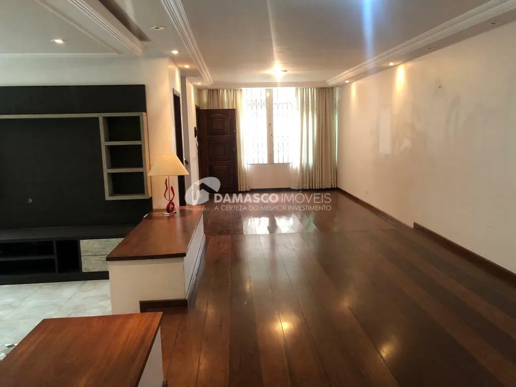 Sobrado à venda 3 Quartos, 3 Suítes, 4 Vagas, 350 m², Vila Floresta, Santo André - SP