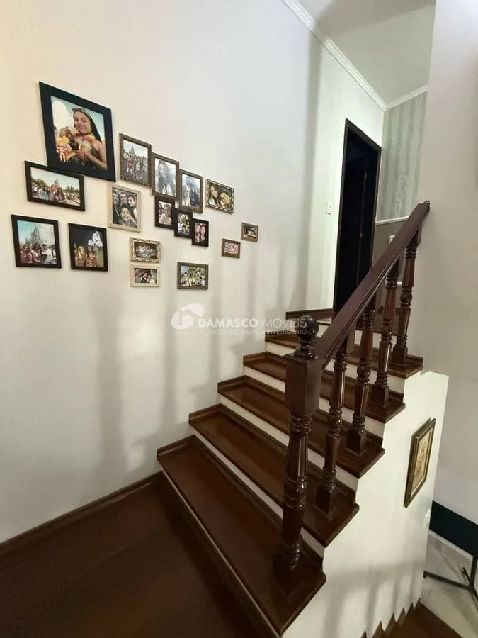 Sobrado à venda 3 Quartos, 1 Suite, 2 Vagas, 204M², Sítio da Figueira, São Paulo - SP