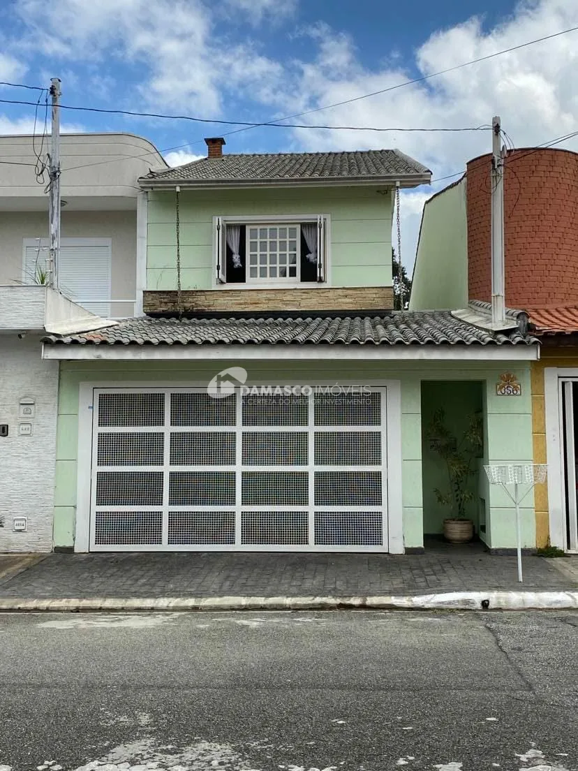 Sobrado à venda 3 Quartos, 1 Suite, 2 Vagas, 180M², Sítio da Figueira, São Paulo - SP