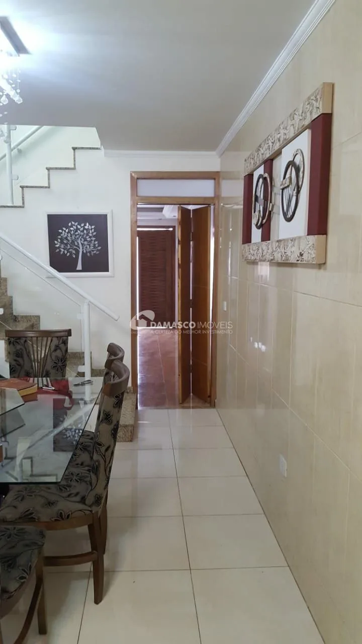 Sobrado à venda 3 Quartos, 1 Suite, 5 Vagas, 256M², Vila Alpina, São Paulo - SP