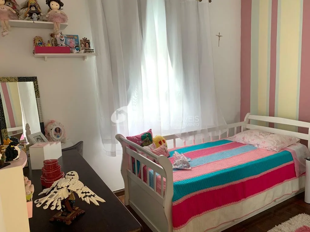 Sobrado à venda 3 Quartos, 1 Suite, 4 Vagas, 220M², Santa Maria, São Caetano do Sul - SP