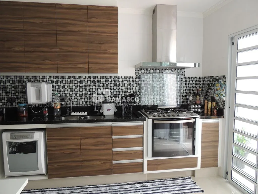 Sobrado à venda 3 Quartos, 1 Suite, 5 Vagas, 262M², Santa Maria, São Caetano do Sul - SP