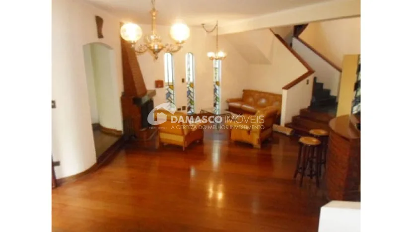 Sobrado à venda 3 Quartos, 1 Suite, 4 Vagas, 140M², Jardim São Caetano, São Caetano do Sul - SP