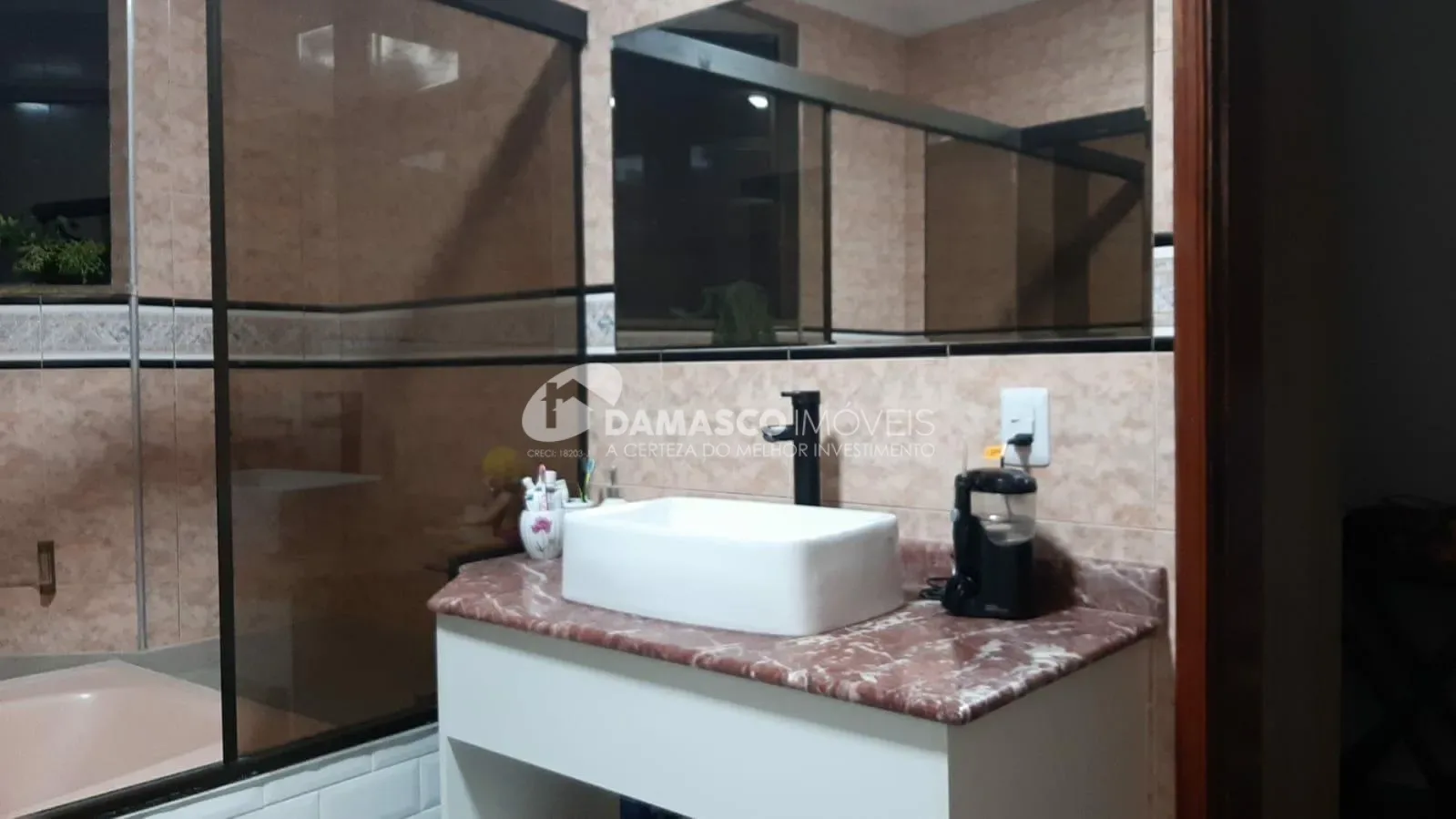 Sobrado para locação 4 Quartos, 4 Suites, 3 Vagas, 480M², Jardim São Caetano, São Caetano do Sul - SP