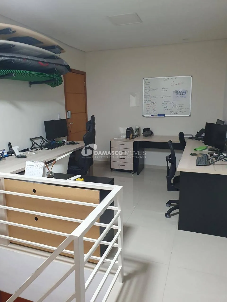 Cobertura linda , c/ 02 vaga privativa para auto elétrico, placa solar individual  custo benefício ótimo