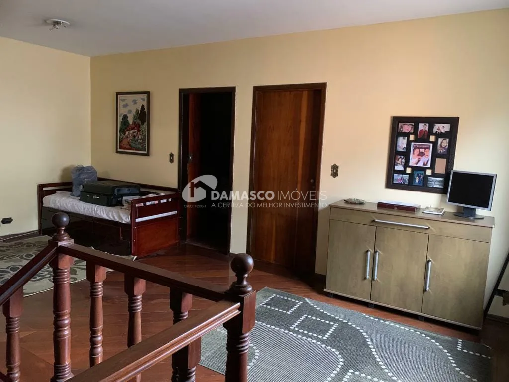 Sobrado à venda 3 Quartos, 1 Suite, 3 Vagas, 307M², Santa Maria, São Caetano do Sul - SP