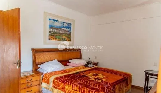 Sobrado à venda 4 Quartos, 4 Suites, 8 Vagas, Jardim, Santo André - SP
