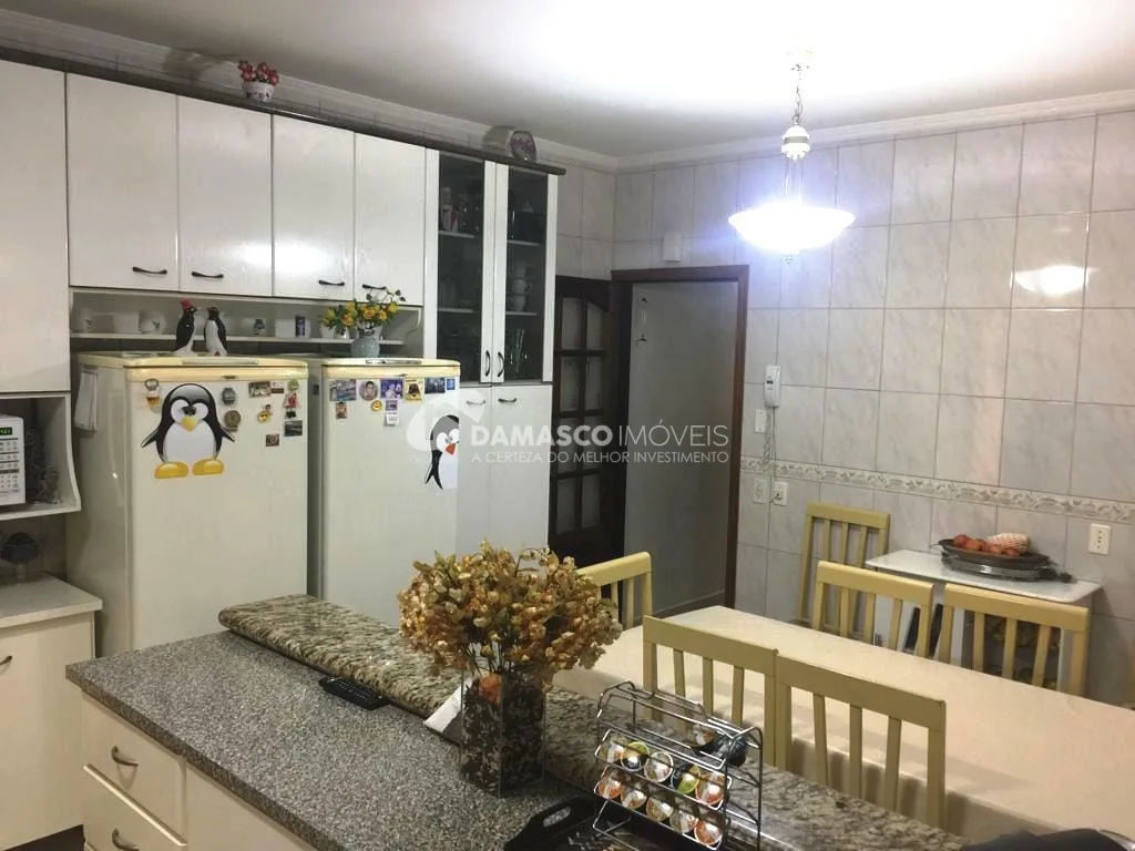 Sobrado para Venda 4 Quartos, 1 Suite, 4 Vagas, Nova Gerty, São Caetano do Sul - SP