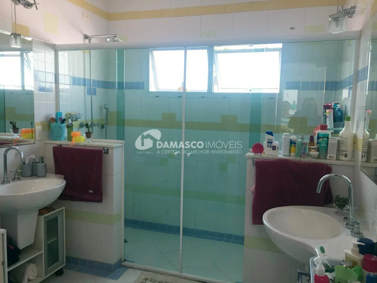 Sobrado para Locação 3 Quartos, 1 Suite, 4 Vagas, Santo Antônio, São Caetano do Sul - SP