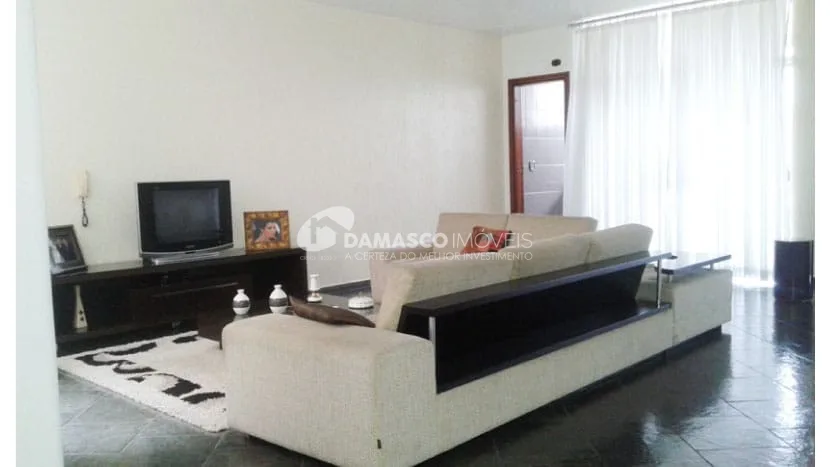 Sobrado à venda 4 Quartos, 4 Suites, 9 Vagas, 800M², Campestre, Santo André - SP