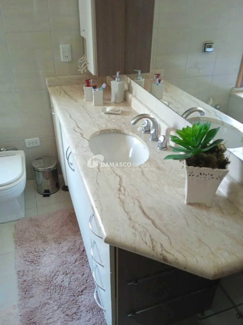 Casa à venda 3 Quartos, 3 Suites, 450M², Avenida Estrutural Leste, Ibiúna - SP