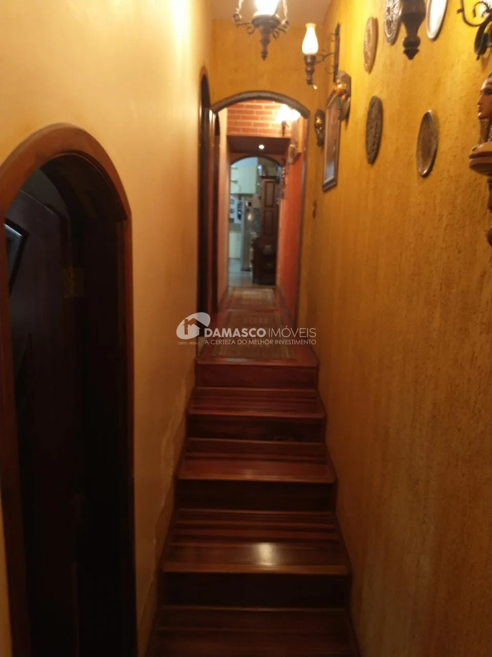 Casa à venda 3 Quartos, 1 Suite, 8 Vagas, 380M², Cerâmica, São Caetano do Sul - SP