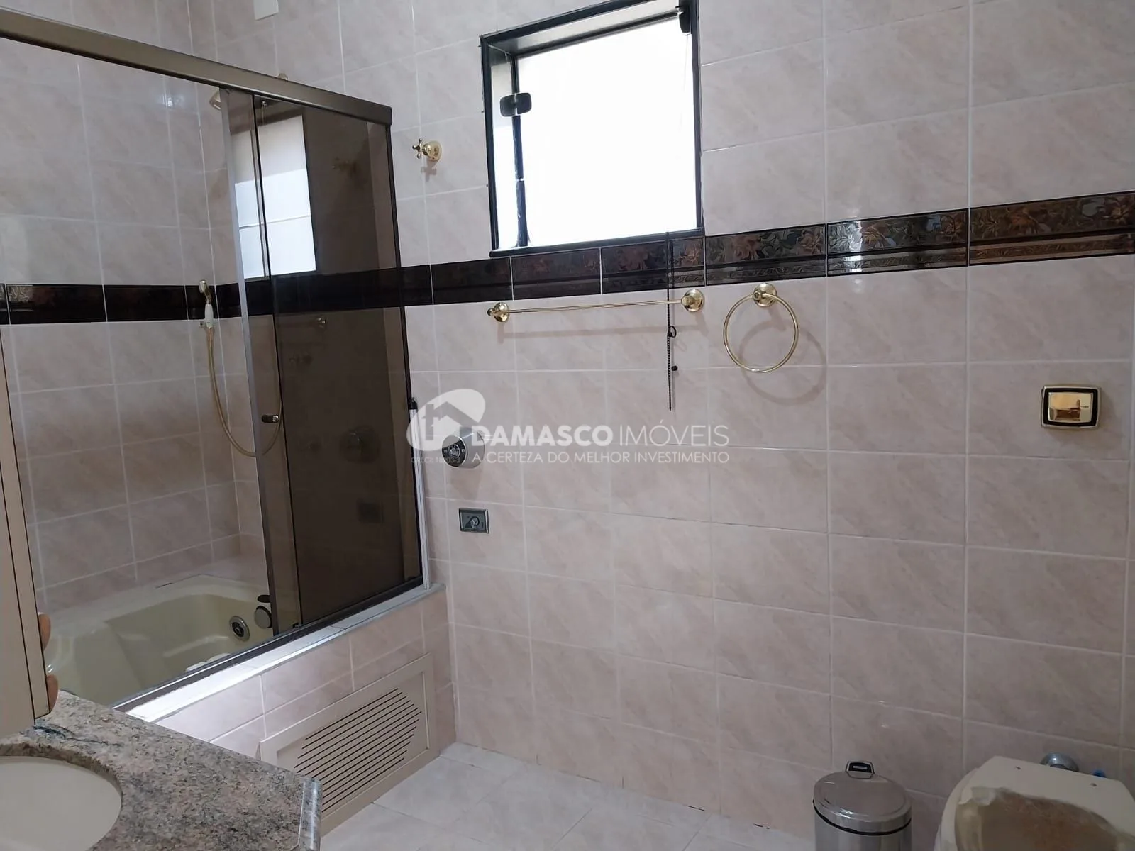 Sobrado à venda com edícula 4 dorm, 4 vagas, Jardim Las Vegas, Santo André, SP