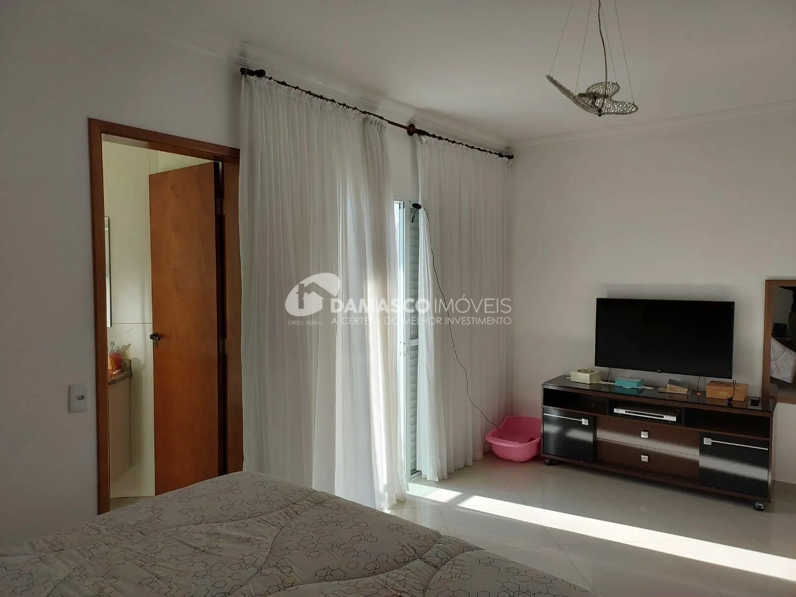 Sobrado à venda 3 Quartos, 3 Suites, 6 Vagas, 248M², Olímpico, São Caetano do Sul - SP