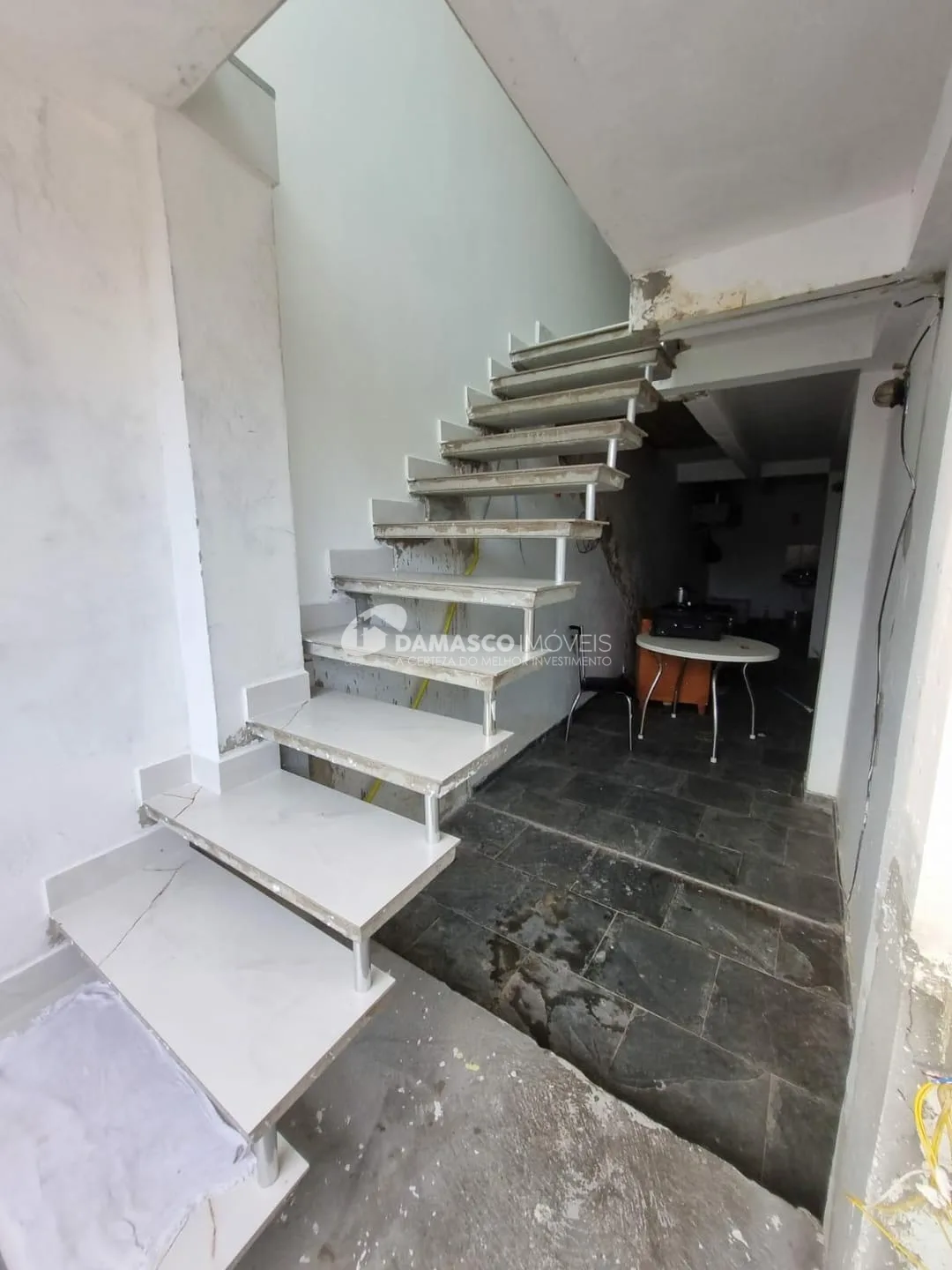 Sobrado à venda 3 Quartos, 3 Suites, 4 Vagas, Campestre, Santo André - SP