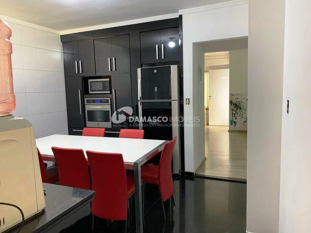 Sobrado à venda 2 Quartos, 2 Suites, 3 Vagas, Santa Paula, São Caetano do Sul - SP