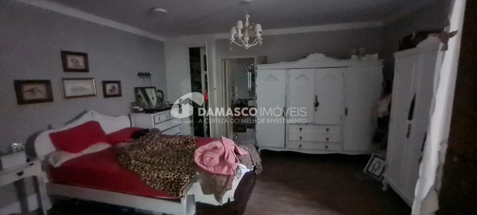 Sobrado à venda 3 Quartos, 5 Vagas, 293M², Cerâmica, São Caetano do Sul - SP