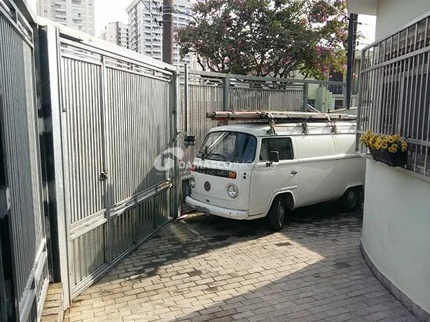 Sobrado à venda 3 Quartos, 1 Suite, 4 Vagas, 201M², Santa Maria, São Caetano do Sul - SP