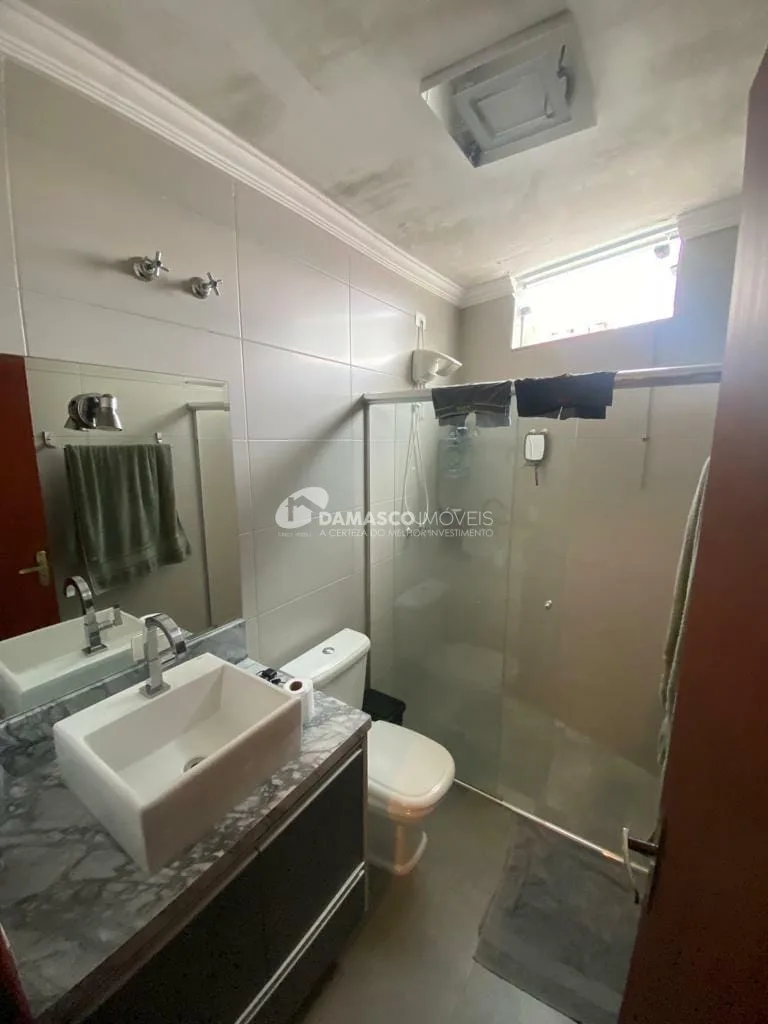 Sobrado para Locação 3 Quartos, 1 Suite, 2 Vagas, Jardim, Santo André - SP
