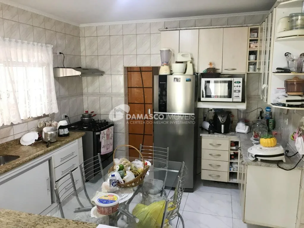 Sobrado à venda 1 Quarto, 1 Suite, 3 Vagas, 254M², Nova Gerty, São Caetano do Sul - SP