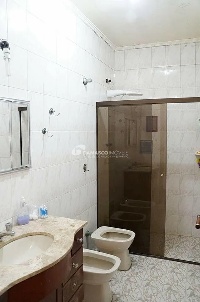 Sobrado à venda 2 Quartos, 2 Vagas, Rudge Ramos, São Bernardo do Campo - SP