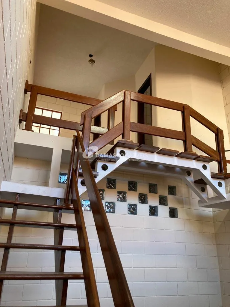 Sobrado à venda 3 Quartos, 1 Suite, 2 Vagas, Tremembé, São Paulo - SP