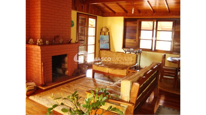 Casa à venda 2 Quartos, 1 Suite, 2 Vagas, 177M², Não informado, Cesário Lange - SP