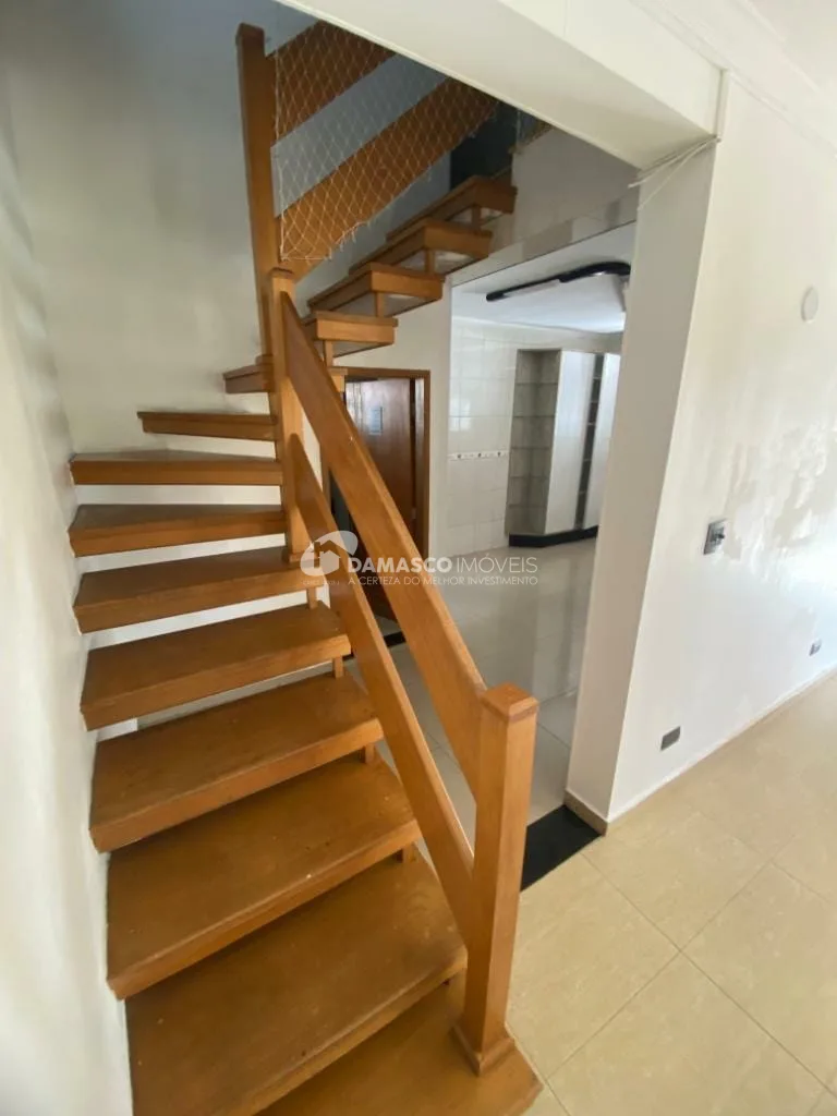 Sobrado comercial com moradia / local ótimo na Av. Presidente Kennedy - SCSul