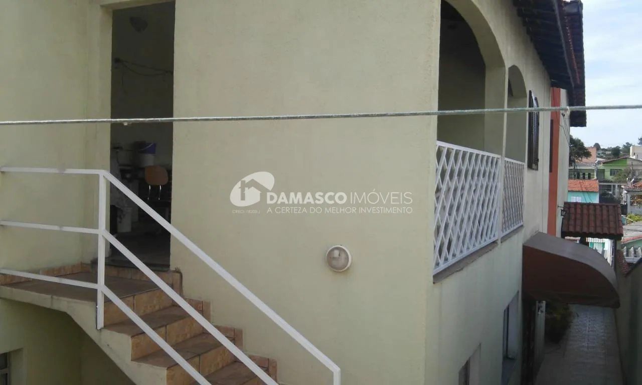 Sobrado à venda 3 Quartos, 1 Suite, 4 Vagas, 176M², Jardim Santo Alberto, Santo André - SP