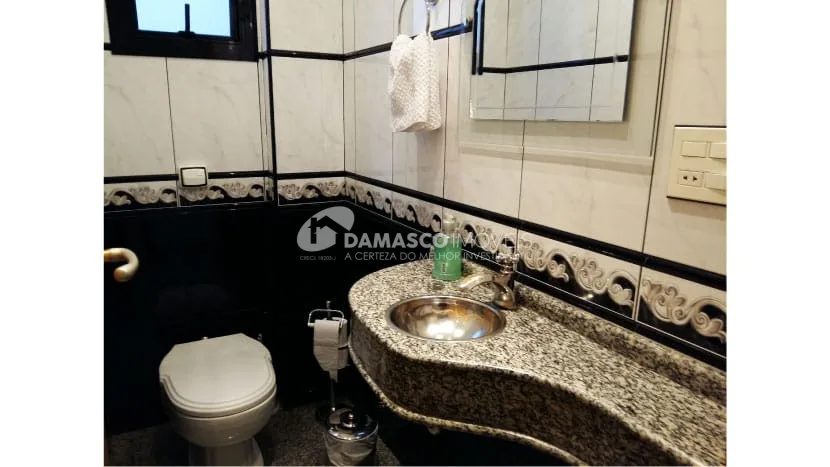 Sobrado à venda 3 Quartos, 3 Suites, 6 Vagas, 600M², Cerâmica, São Caetano do Sul - SP