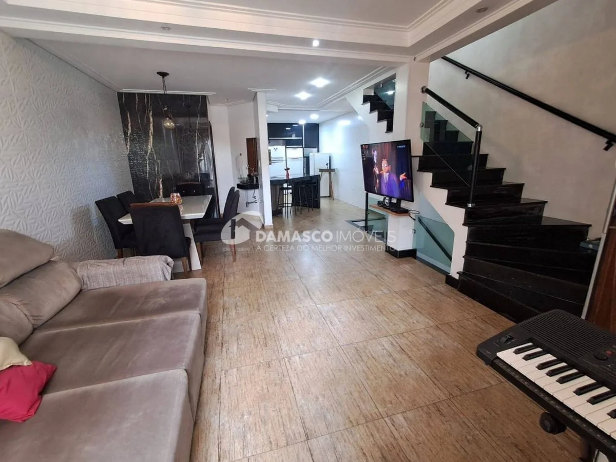 Sobrado para Venda 3 Quartos, 2 Suites, 4 Vagas, Santa Paula, São Caetano do Sul - SP