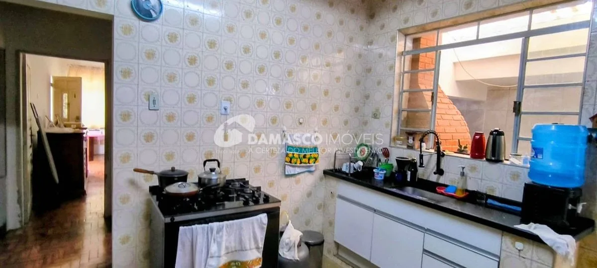 Casa com 2 quartos, 3 vagas no bairro Olímpico