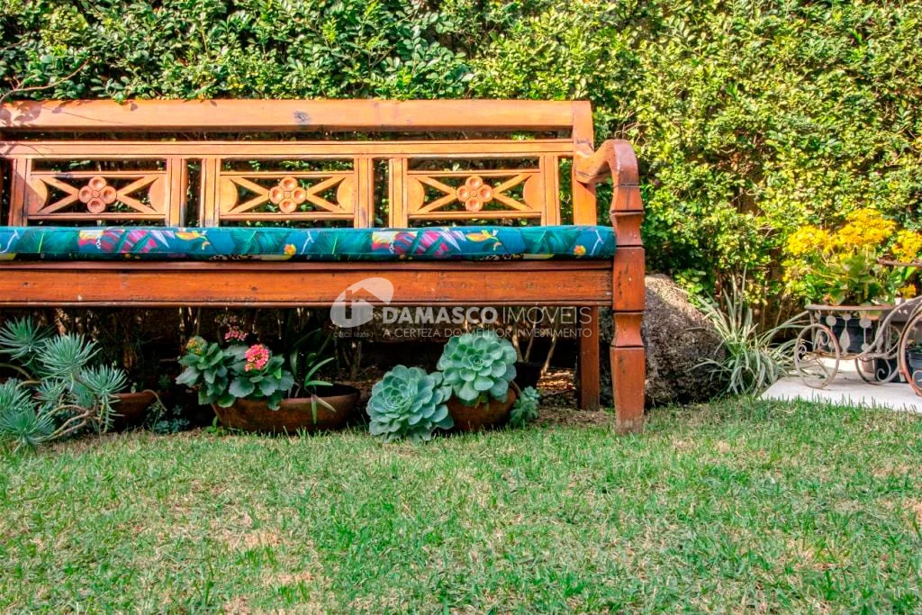 Sobrado à venda 4 Quartos, 4 Suites, 6 Vagas, 550M², Jardim São Caetano, São Caetano do Sul - SP