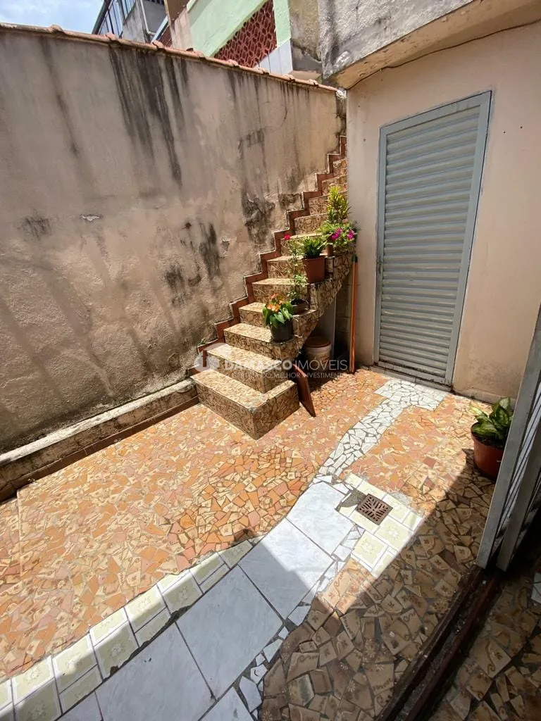 Casa à venda 2 Quartos, 2 Vagas, Vila Palmares, Santo André - SP