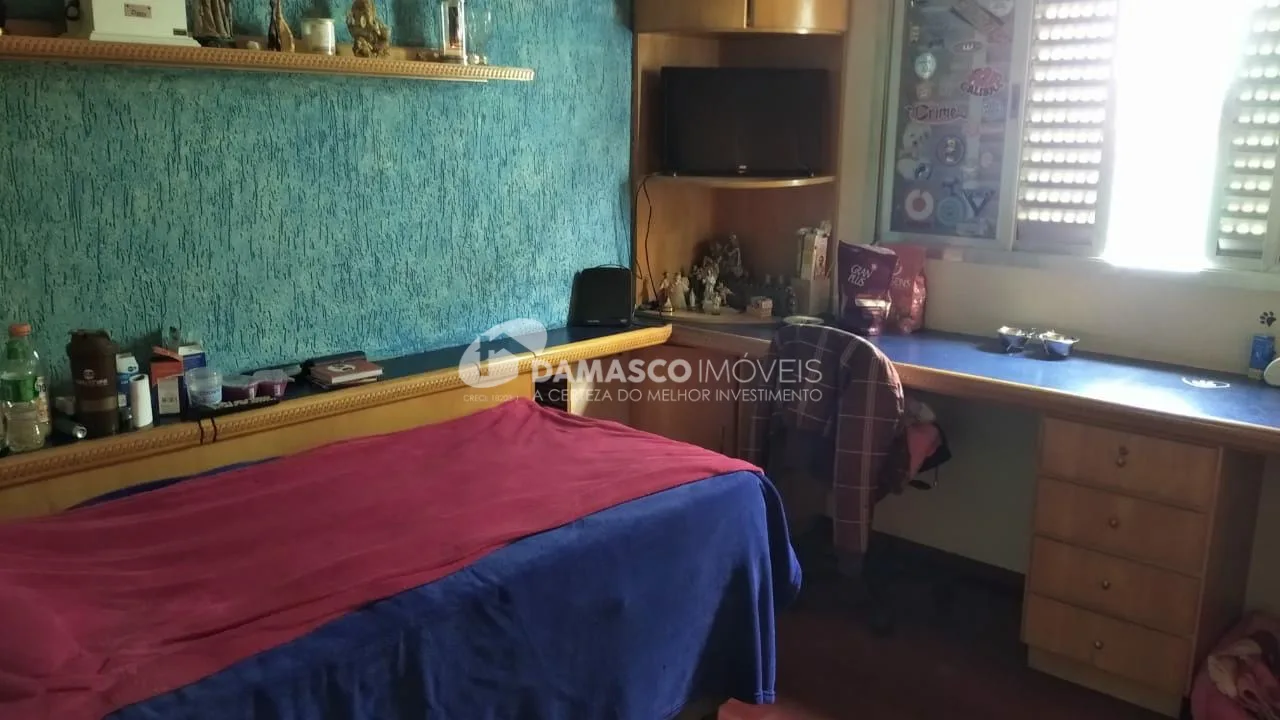 Sobrado à venda 4 Quartos, 1 Suite, 2 Vagas, 242M², Olímpico, São Caetano do Sul - SP