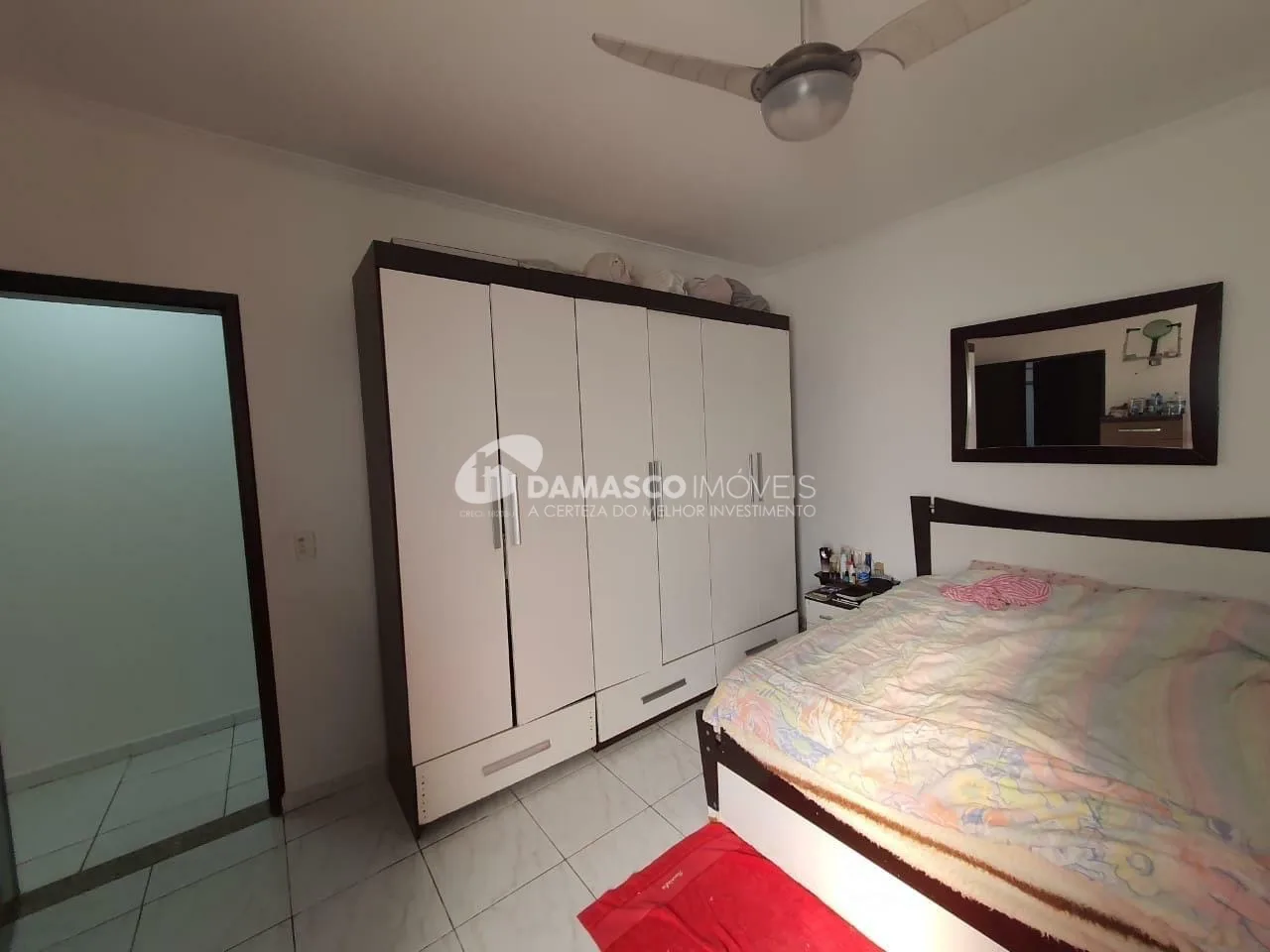 Casa à venda com 3 Quartos, 3 Suites, 3 Vagas, 751M², Utinga, Santo André - SP