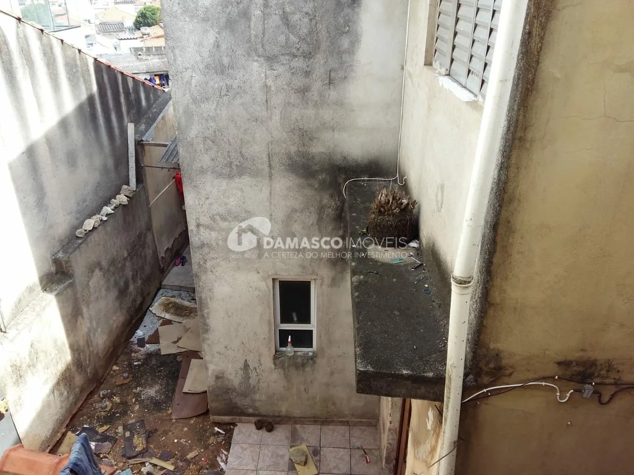 Casa à venda 2 Quartos, 3 Vagas, Vila Palmares, Santo André - SP